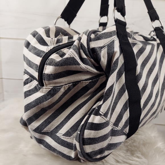 Roxy canvas striped duffle bag - Picture 6 of 11